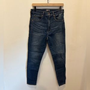 Abercrombie and Fitch super skinny high rise jeans - Size 30 / 10